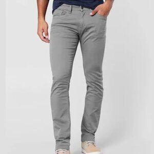 Men's Outpost Slim Straight Stretch Jeans in Grey Size 32 x 34 (30 x 33)
